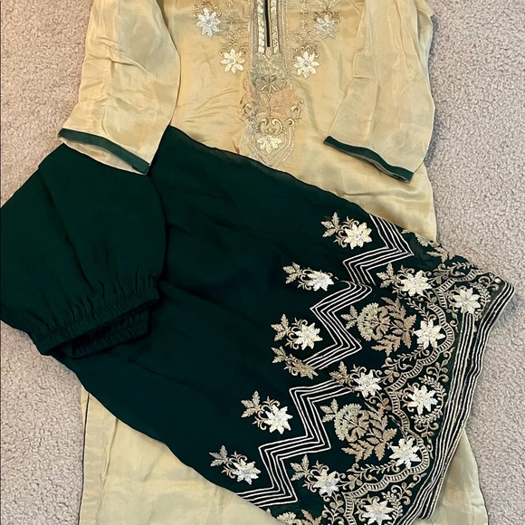 Eid Ramadan special Silk Kurthi palazzo set - Picture 2 of 5